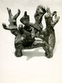 Λάζαρος Λαμέρας, Μνημείο του Αγνώστου Πολιτικού Κρατουμένου, 1953, έγχρωμο μάρμαρο, βραβεύτηκε σε διεθνή διαγωνισμό γλυπτικής και εκτέθηκε στην Tate Gallery