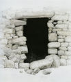 Σωτήρης Σόρογκας, Άνοιγμα πόρτας, 1982, ακρυλικό και κάρβουνο σε μουσαμά, 100 x 80 εκ.