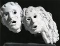 Γιάννης Παρμακέλης, Σύνθεση με κεφάλια, 1967, γύψος, 26 x 25 x 15 εκ.