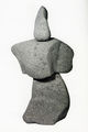 Αργυρώ Καρύμπακα, Φιγούρα 4, 1983-93, μαύρη πέτρα Αίγινας, ύψος 82 εκ.