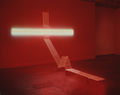 Stephen Antonakos, Red Neon from Wall to Floor, 1967, νέον, 304,8  x 365,76 x 427,72 εκ., Συλλογή: Εθνικό Μουσείο Σύγχρονης Τέχνης, Αθήνα
