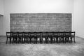 Μανώλης Μπαμπούσης, Χωρίς τίτλο, 2014, καρέκλες, τσιμεντόλιθοι, 220 χ 500 χ 95 εκ.